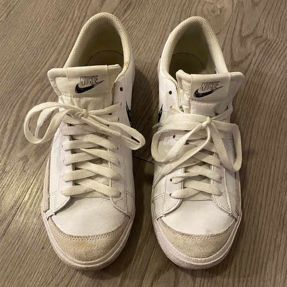 Men's Nike Blazer Low '77 Sketch White & Black Streetwear Sneakers - Picture 4 of 10